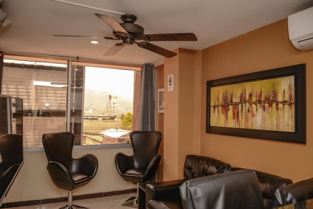 מדיין Apartamentos En El Poblado מראה חיצוני תמונה